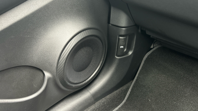 Nissan Juke 1.0 DiG-T 114 Tekna 5dr DCT Petrol Hatchback